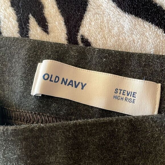 Old navy Stevie high rise grey thick leggings size small - Picture 4 of 5